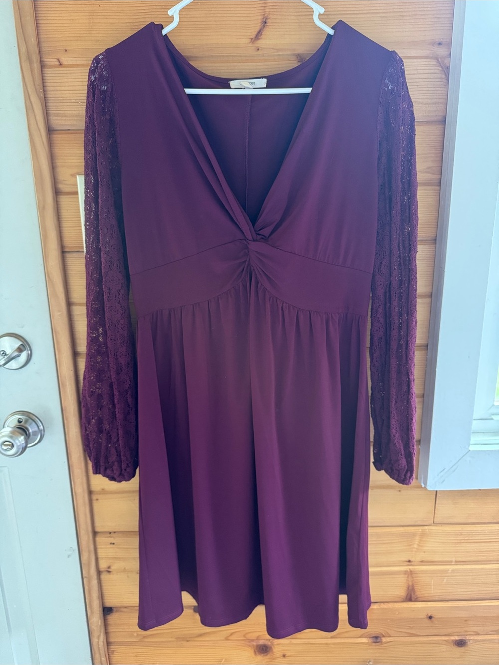 Women's Twist Front Long Sleeve Dress - red